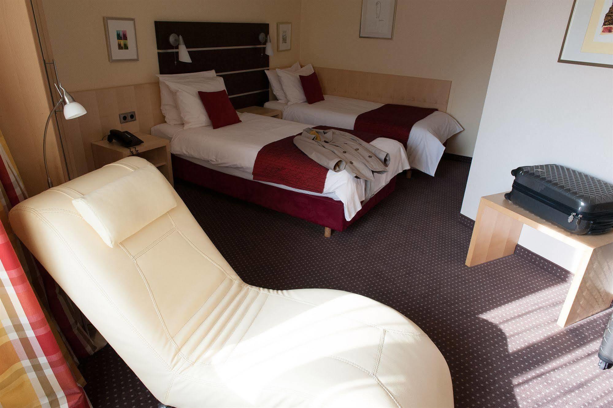 Hotel Uhu Garni Cologne Luaran gambar