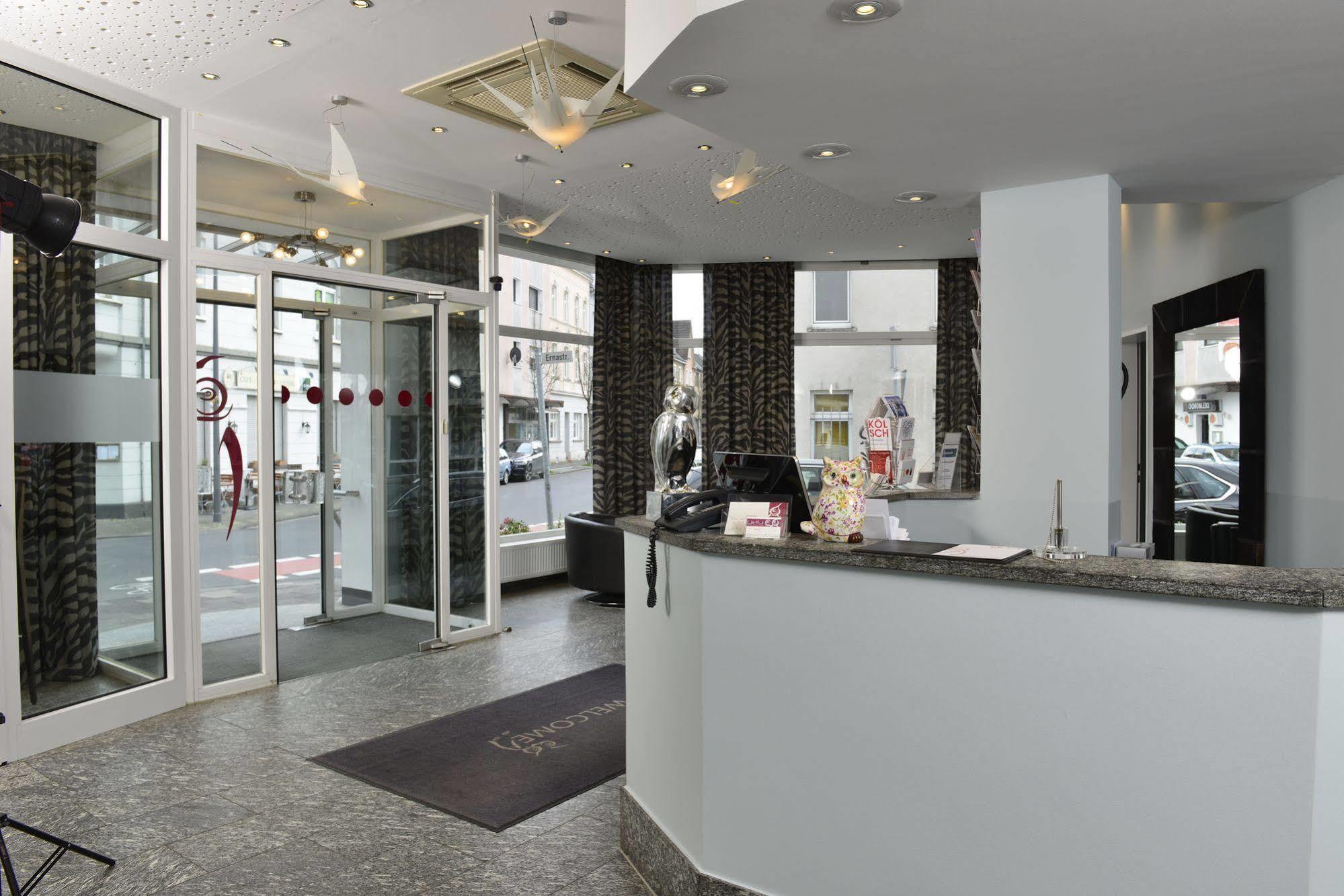 Hotel Uhu Garni Cologne Luaran gambar